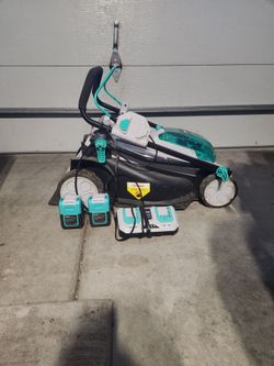 Electric cordless lawnmower