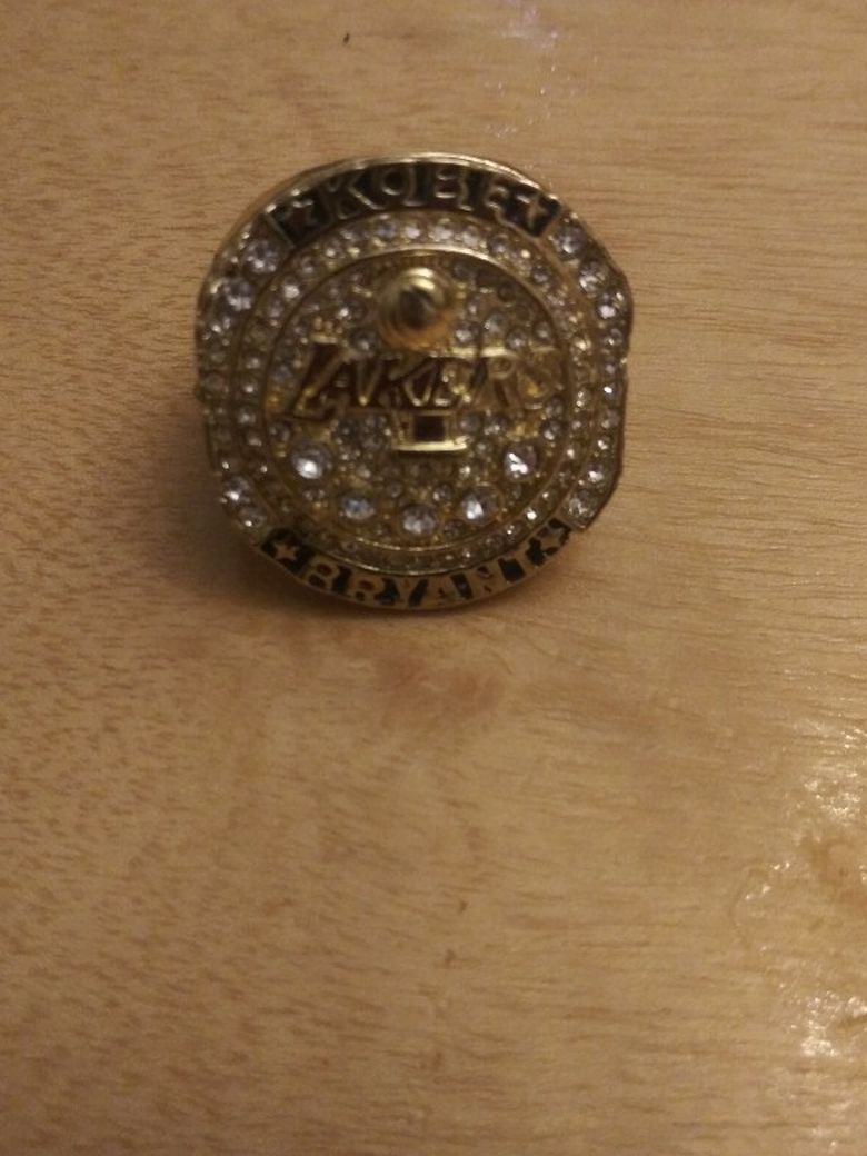 Kobe Bryant Championship Ring