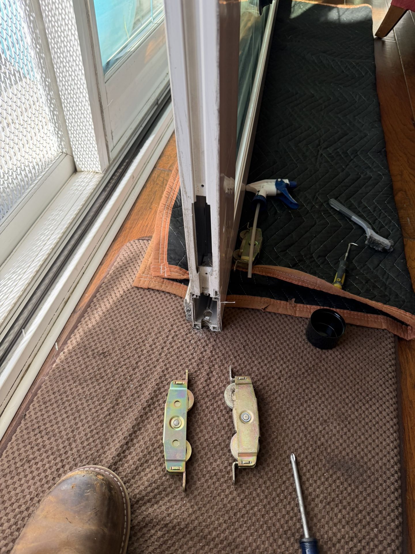 How to Replace Sliding Screen Door Rollers w/ a Screwdriver  Sliding Door /New Rollers Tune Up/