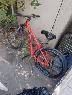 vopcu mountain bike small sporket needs TLC flat tires uses fat tires
