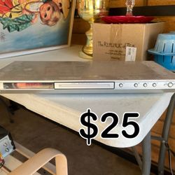 JVC DVD/CD player been stored in closet XV-N212S Works!