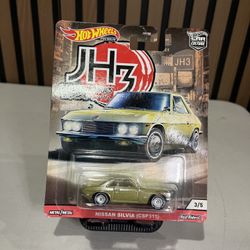 Hot Wheels Premium Car Culture JH3 Japan Historics Nissan Silvia (CSP311) 3/5