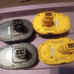 4 DeWalt Battery's -