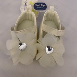 New Cream Baby Shoes
