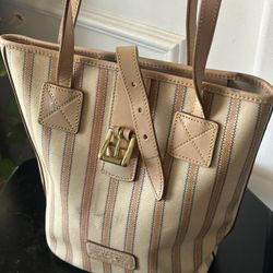 Dooney And Bourke Purse 