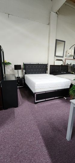 Queen Bedroom On Sale