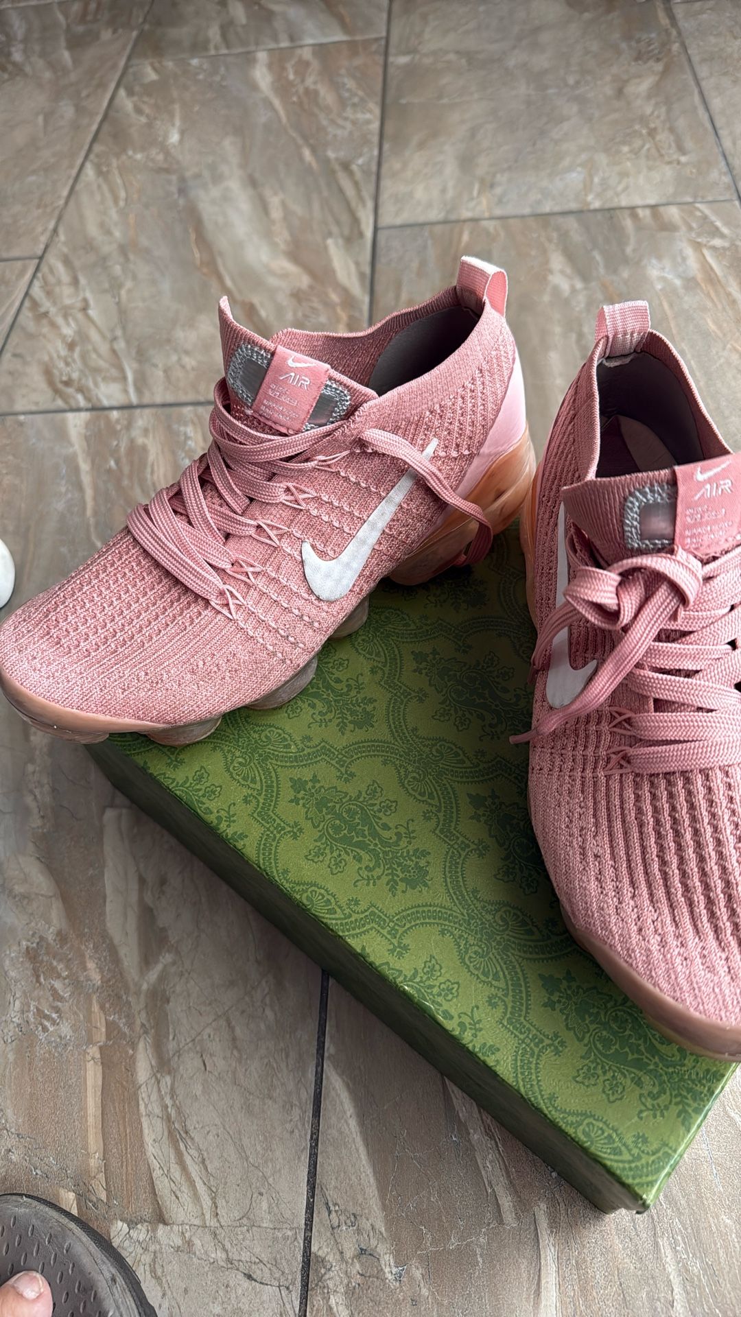 Nike
