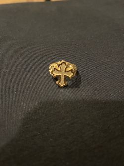 Gold cross ring