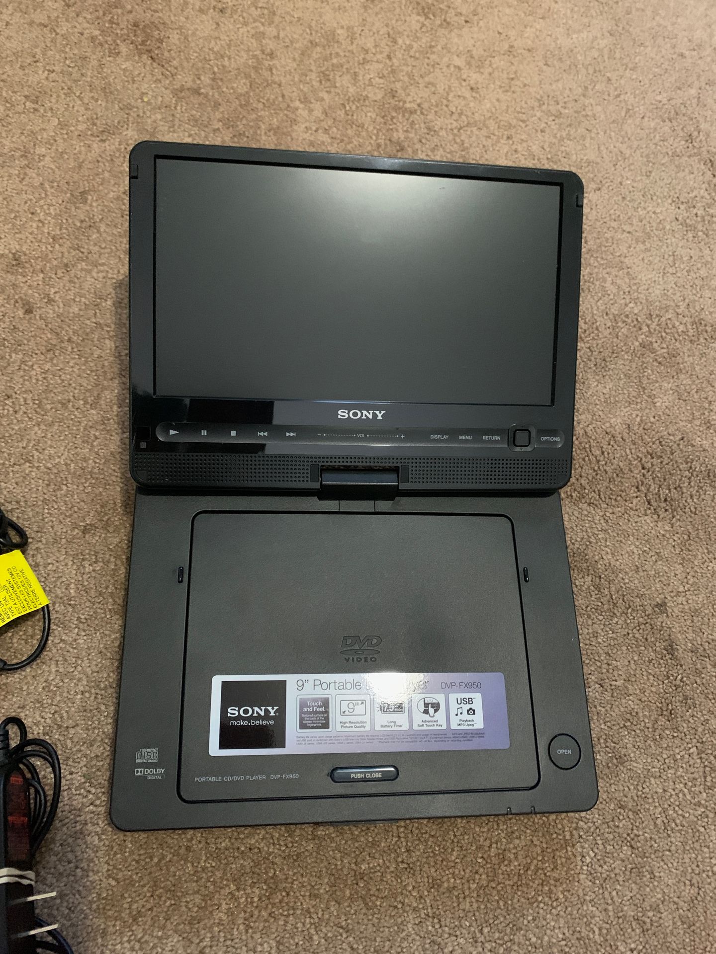 Portable DVD player 9”