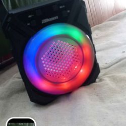 Bluetooth Speaker That Lights Up Different Colors 