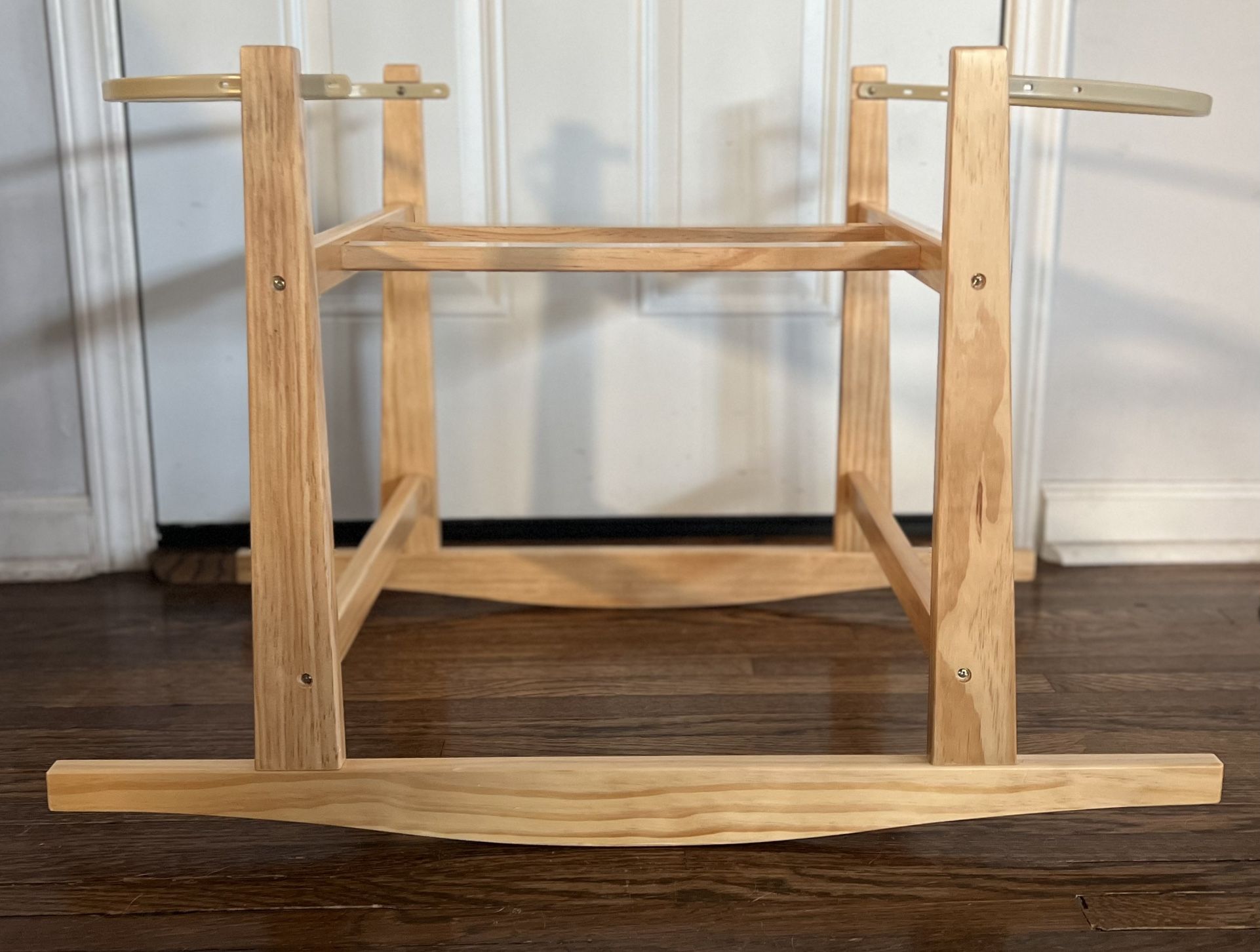 Modern Rocking Bassinet Stand- Natural Pine