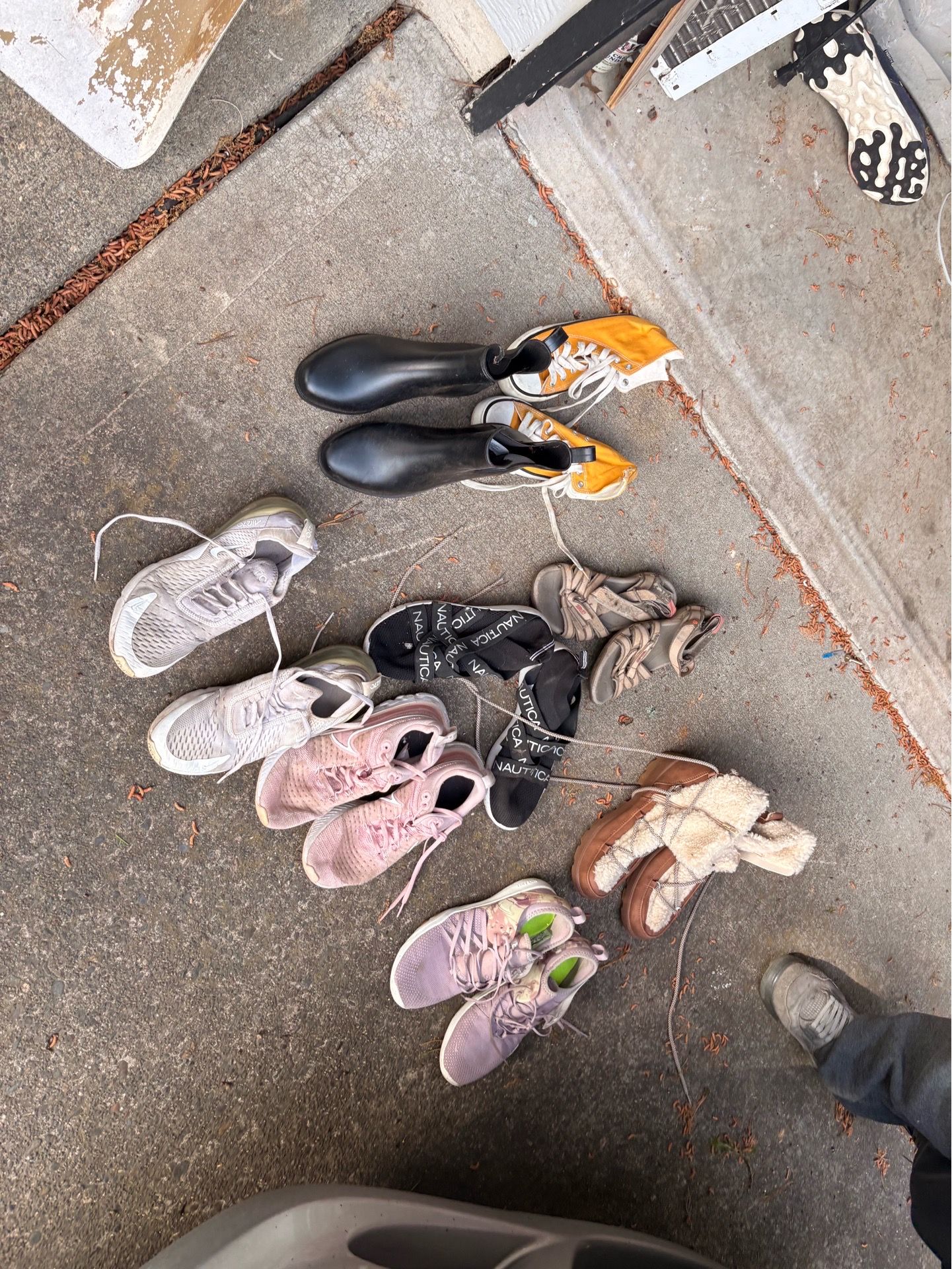 Women’s shoes