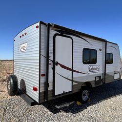 21’ Travel Trailer - Excellent