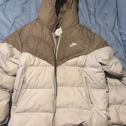 nike puffer coat 