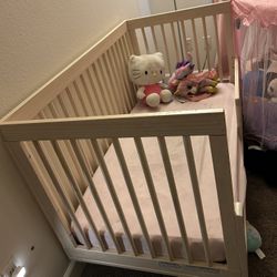 Toddler bed And Crib 