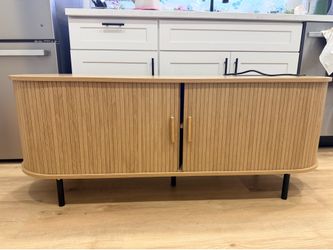 63" Oak TV Stand w/ Power Outlet – New, Assembled