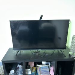 40 In. Hisense  TV
