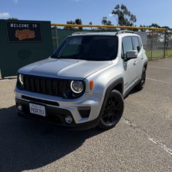 2020 Jeep Renegade / Low Miles 