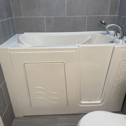 Builder's Series 26 in. L x 46 in. W Right Side Drain