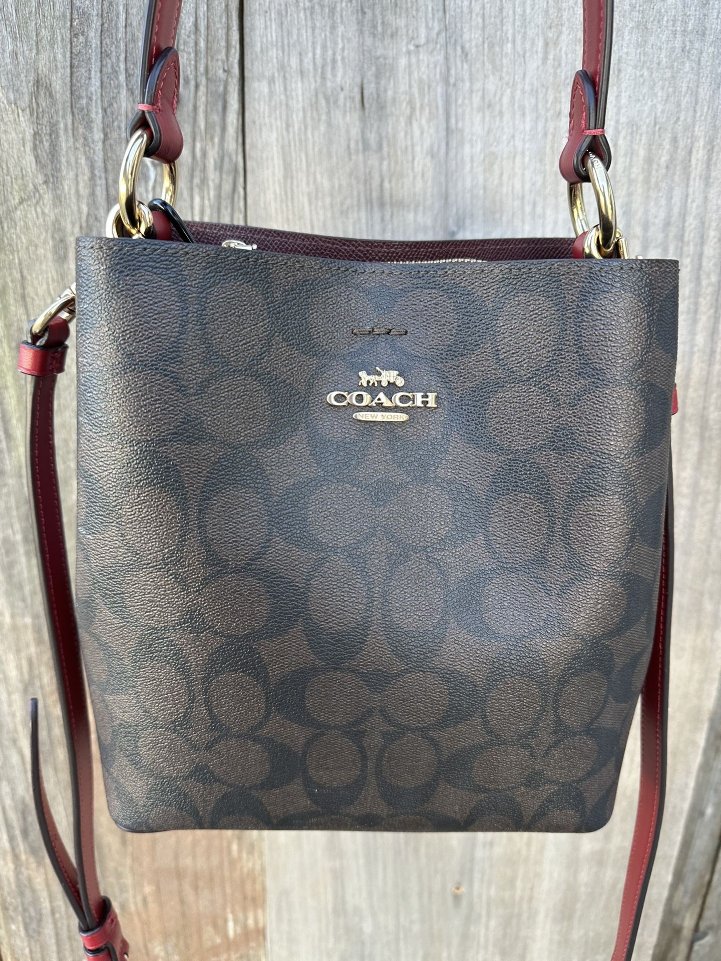 Coach Bucket Bag