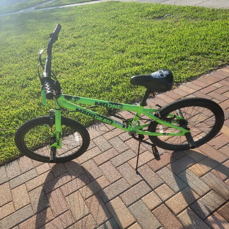 🔥 Madd Gear MGOne BMX Freestyle Bike – Great Condition! 🔥Let
