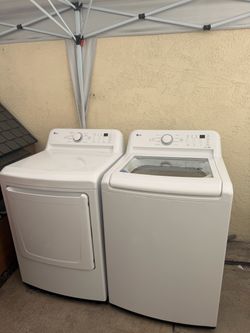 LG Washer and Dryer Set