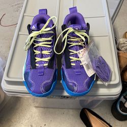 Adidas Exhibit B Basketball 