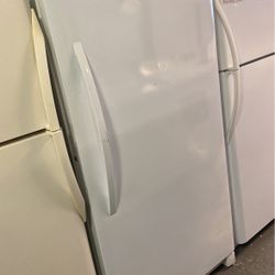 Kenmore Upright Freezer 20.5 Cubic Feet 