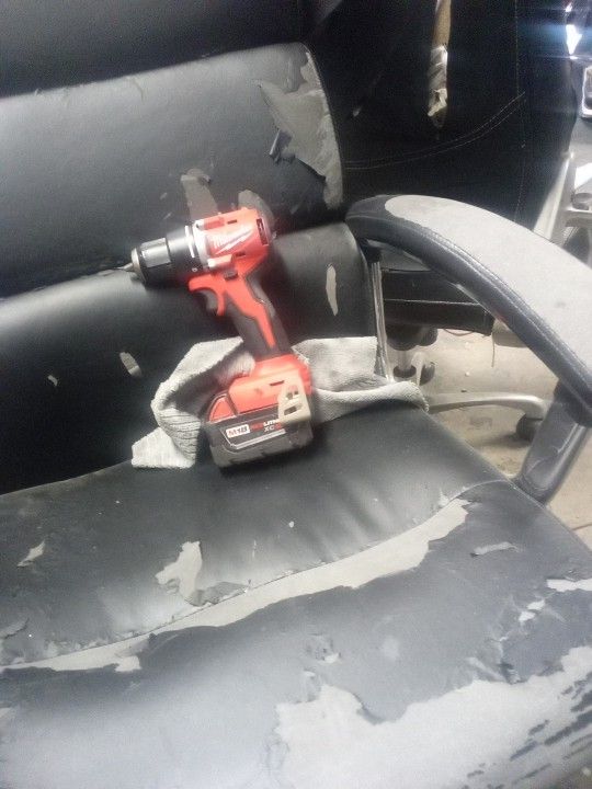 Milwaukee Drill
