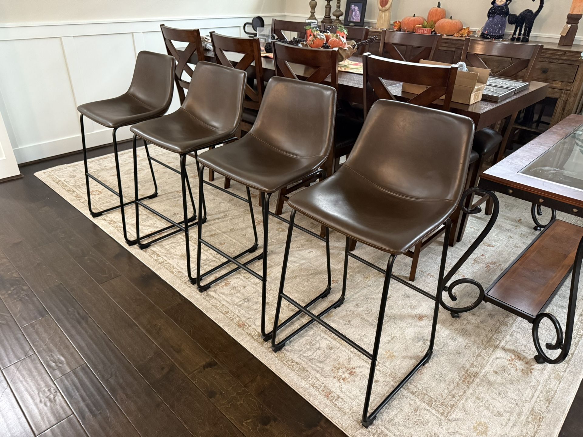4 Bar Stools