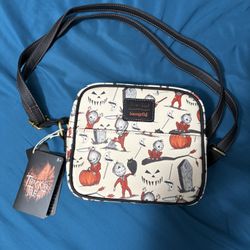 Lounge Fly Purse  