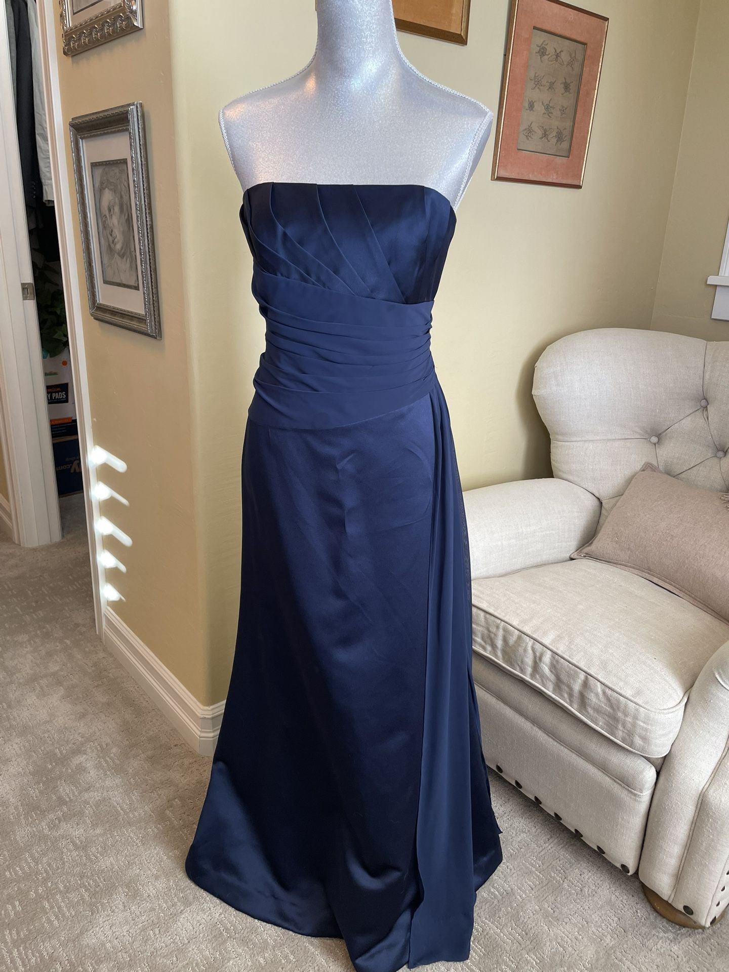 Formal Gown | Prom Dress | Bridesmaid Dress Navy Blue Sz 10 Short
