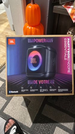 Vendo espeaker jbl  party box encore  nueva nunca usada   Bluetooth