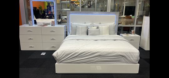Cama Quuen  In Cluye Colchones  Entrega  Por El Mismo Precio 