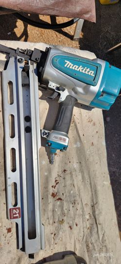Makita angled nailer