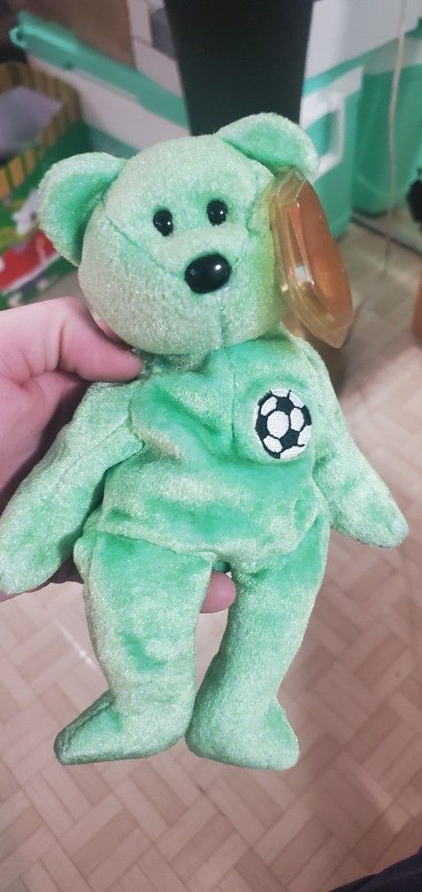 TY Beanie Babie "Kicks" From 1998 Collectible