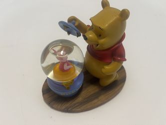 Disney’s Winnie The Pooh Snow Globe