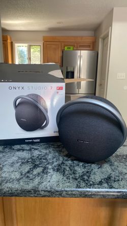 Harman Onyx Studio 7 Bluetooth Speaker