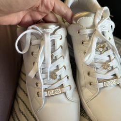 Guess Women Size 11