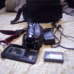 Jvc Compact Vhs Camcorder 