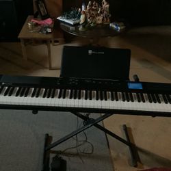 Williams Piano With Stand