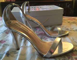 Clothes for women shoes STEVE MADDEN use only once
