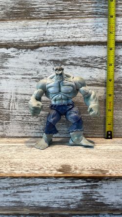 2009 Hasbro Marvel Universe Gray Hulk 5” Action Figure - loose