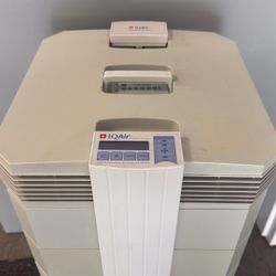 Iq Air (air Purifier )