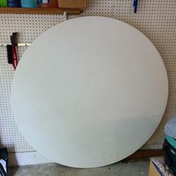 60 in white plastic round folding table