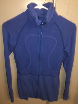 NWOT LULU LEMON COBALT BLUE ZIP UP JACKET
