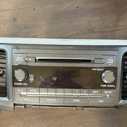 Toyota Sienna 2017 OEM RADIO AND AC VENTS 