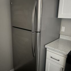 Kenmore 16.6 cu. ft. Top Freezer Refrigerator in Stainless Steel