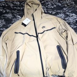 Nike Tech Men’s Woven Jacket