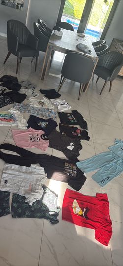 Little boys clothes 5/6 lots of shorts, pj sets etc